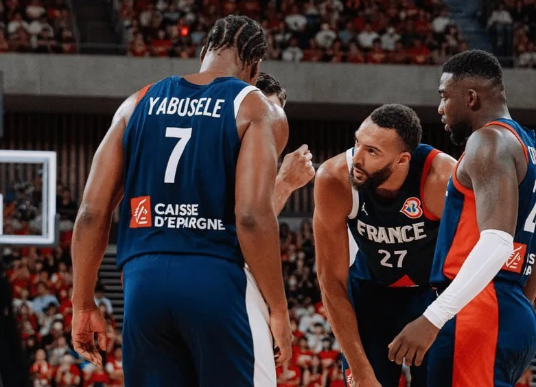九游体育-包含NBA杯分组结果出炉:湖人独行侠同组西部C组死亡之组的词条